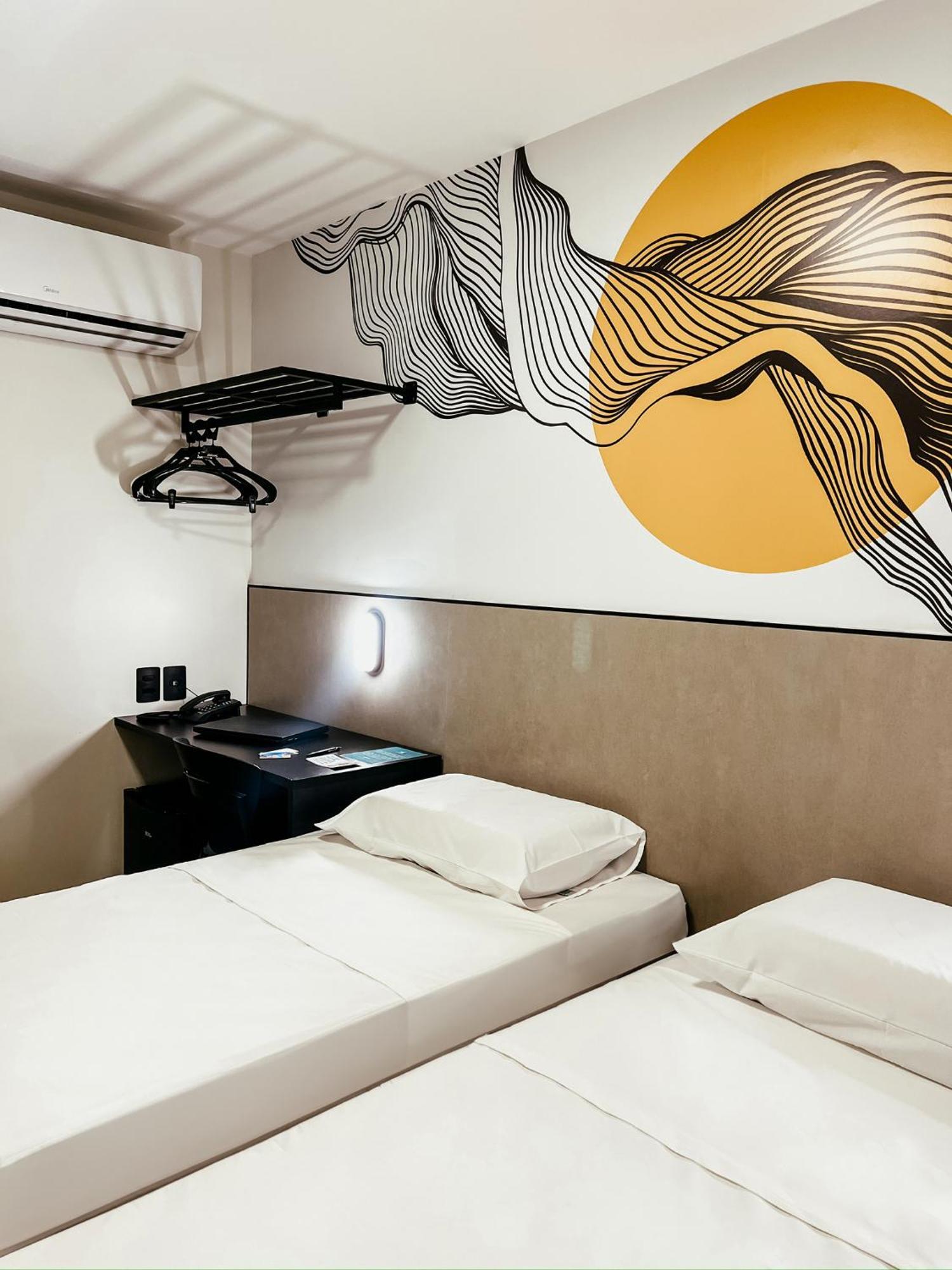 Wa Hotel 3*